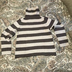 Liz Claiborne turtleneck sweater